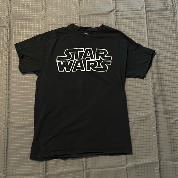 Disney Star Wars The Rise Of Skywalker T-Shirt Movies & Dates on back size M - Picture 2 of 4